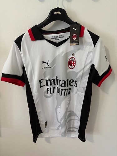 Milan quarta maglia - , 26